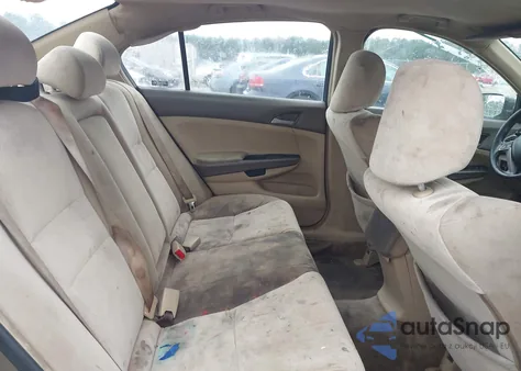 2009 Honda Accord 2.4 Lx z USA, uszkodzony, nr VIN 1HGCP26369A014189